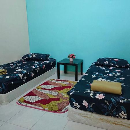 D'Q Putra Homestay Melaka מראה חיצוני תמונה