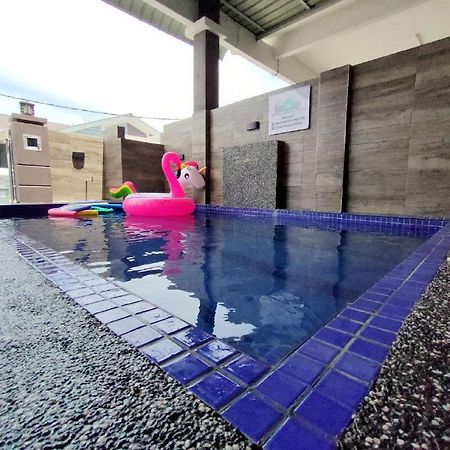 D'Q Putra Homestay Melaka מראה חיצוני תמונה