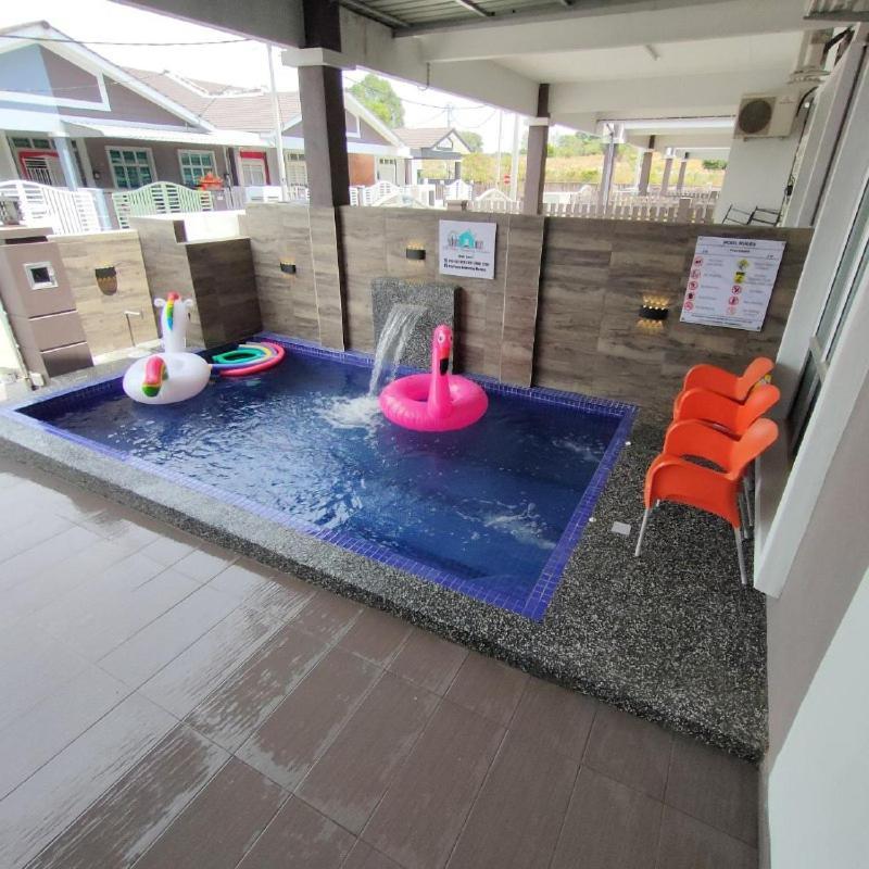 D'Q Putra Homestay Melaka מראה חיצוני תמונה
