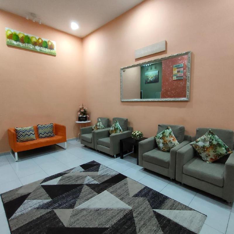D'Q Putra Homestay Melaka מראה חיצוני תמונה